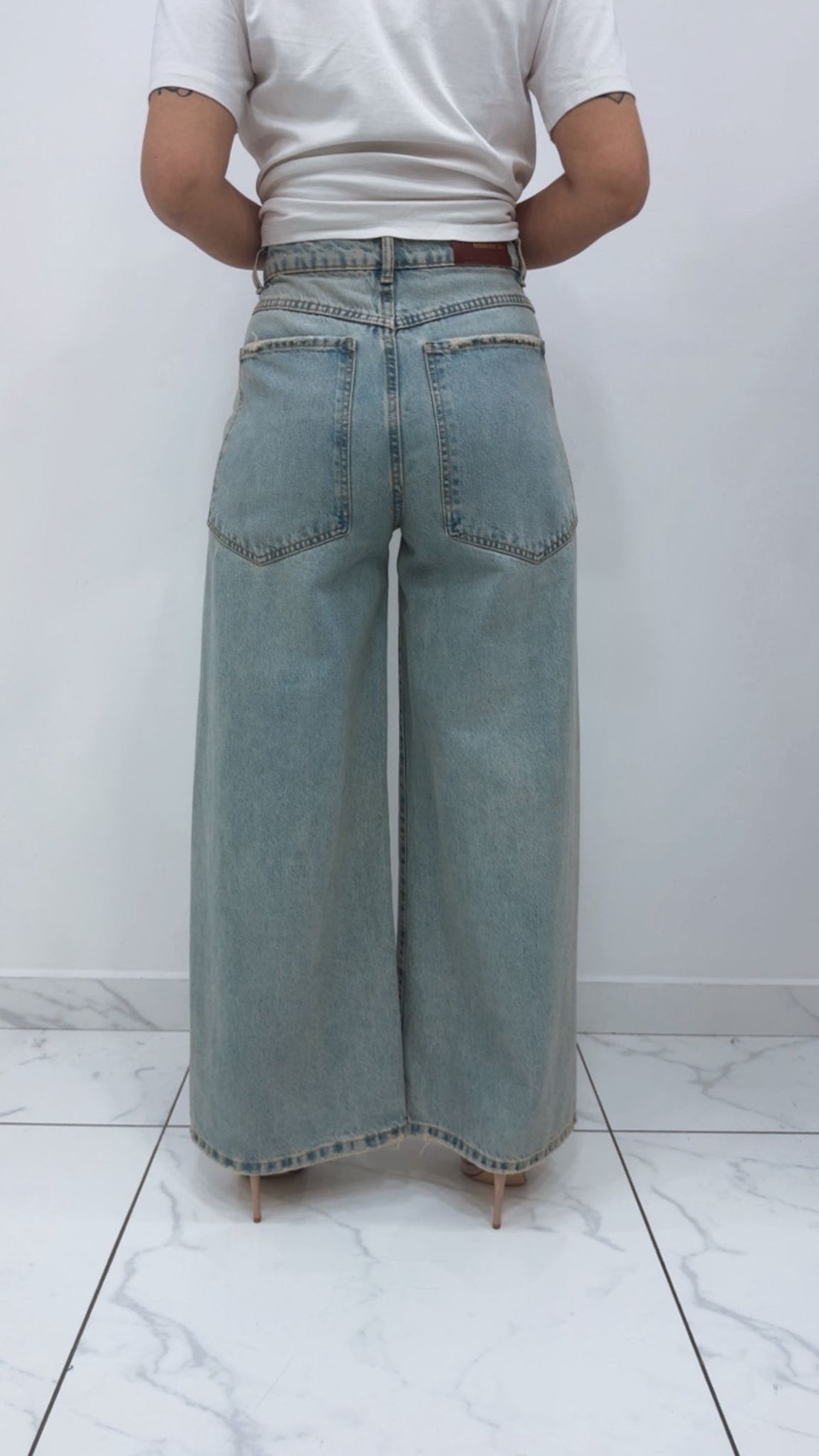 Jeans tensione in Lvs