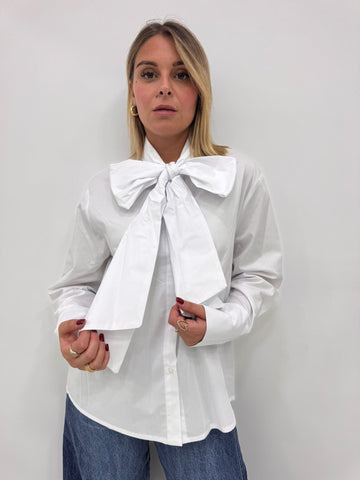 Camicia tensione in fiocco